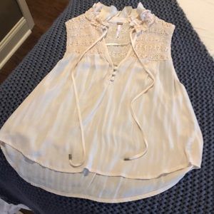 Cream free people top ❤️
